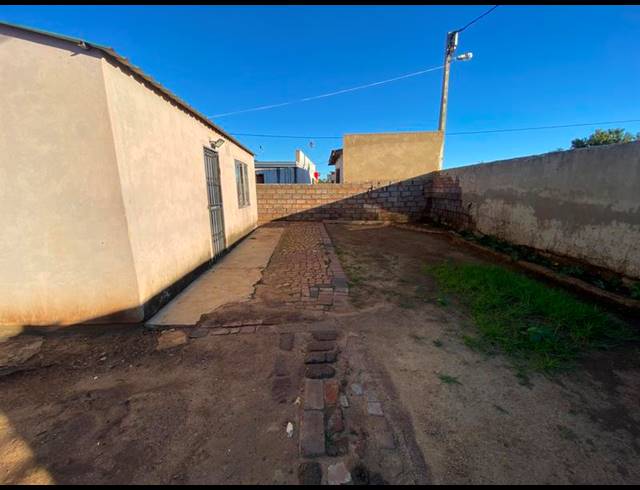 4 BEDROOM HOUSE FOR SALE IN KATLEHONG SOUTH